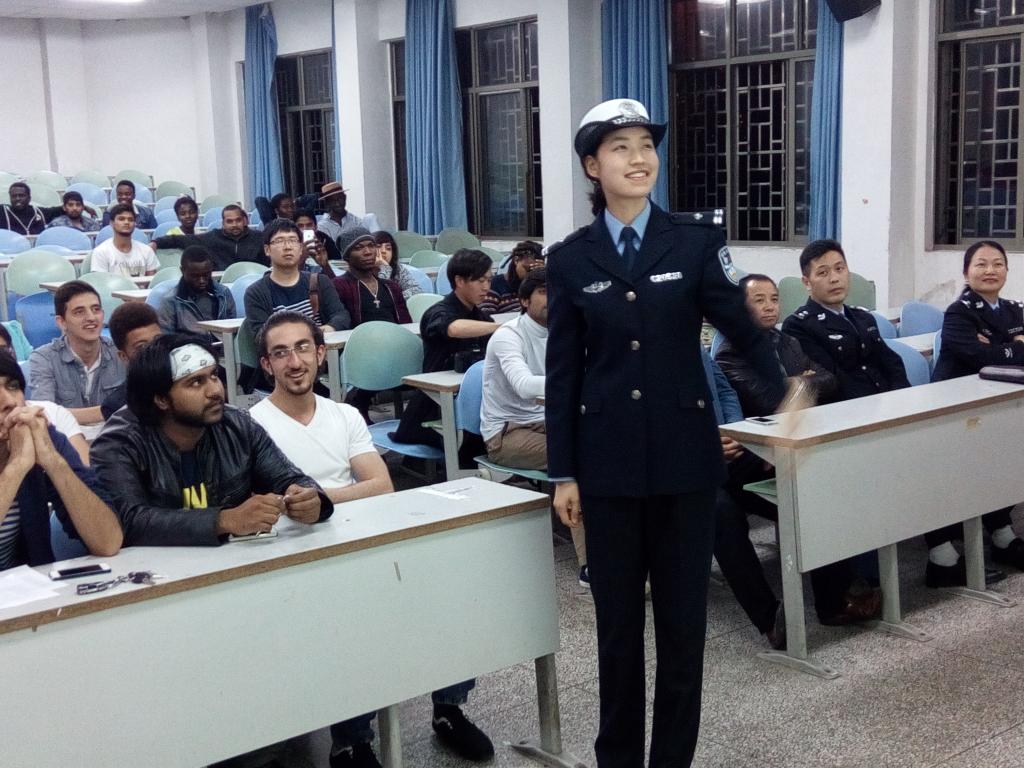 英国上市公司365