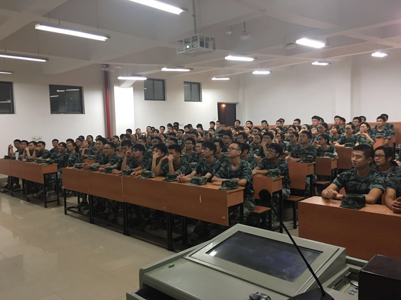 英国上市公司365